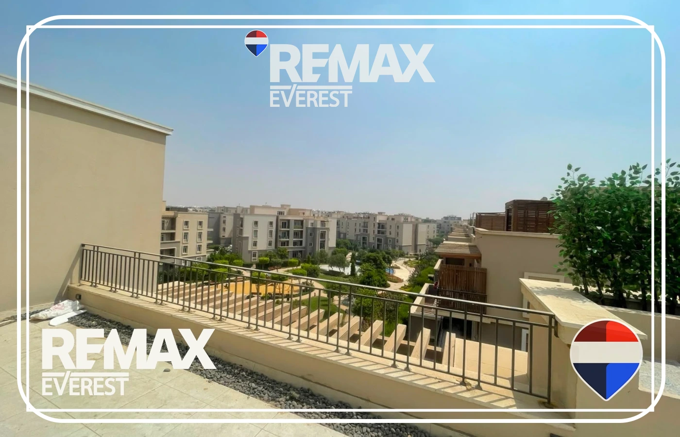 Furnished Studio with a Spacious Private Roof