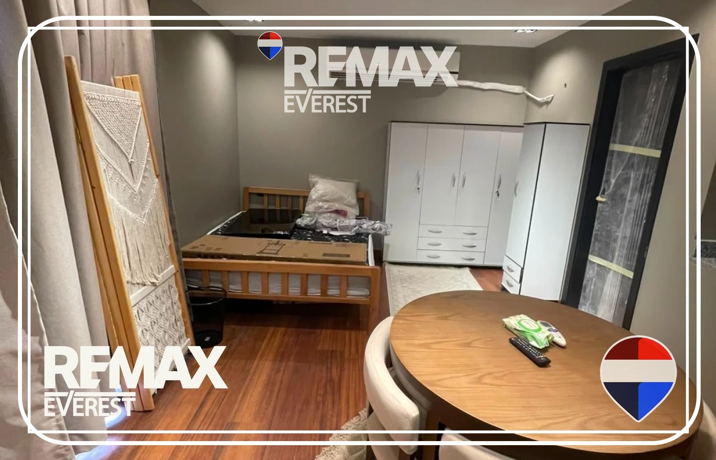 Furnished Studio with a Spacious Private Roof