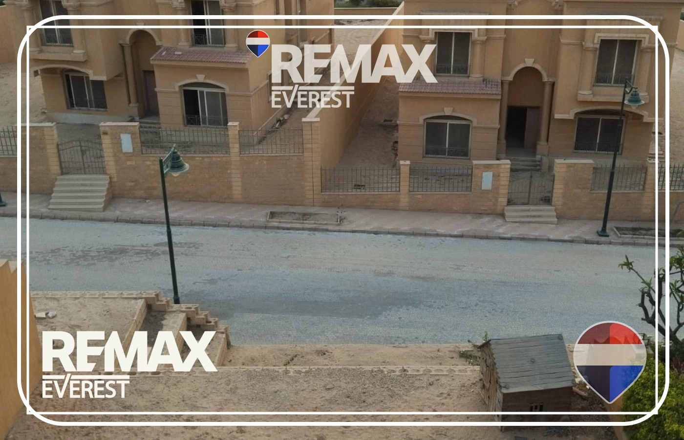 Corner Townhouse for Sale in Royal Meadows