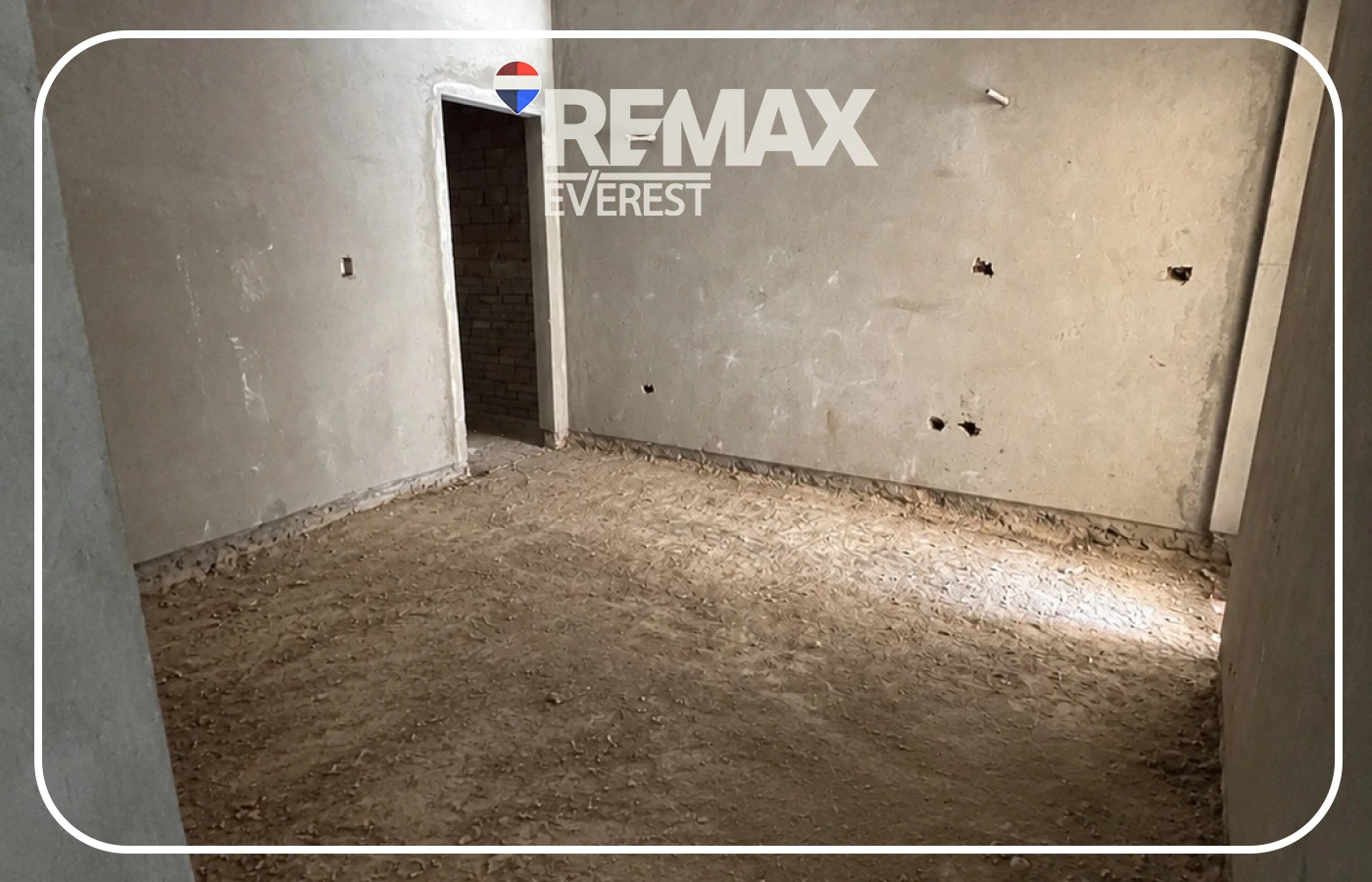 Corner Ground Apartment for Sale in Green 5