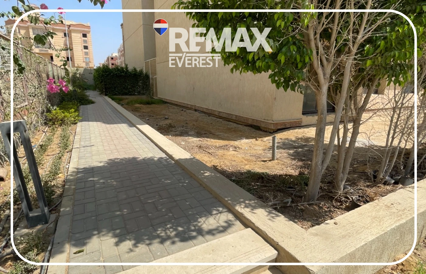 Corner Ground Apartment for Sale in Green 5