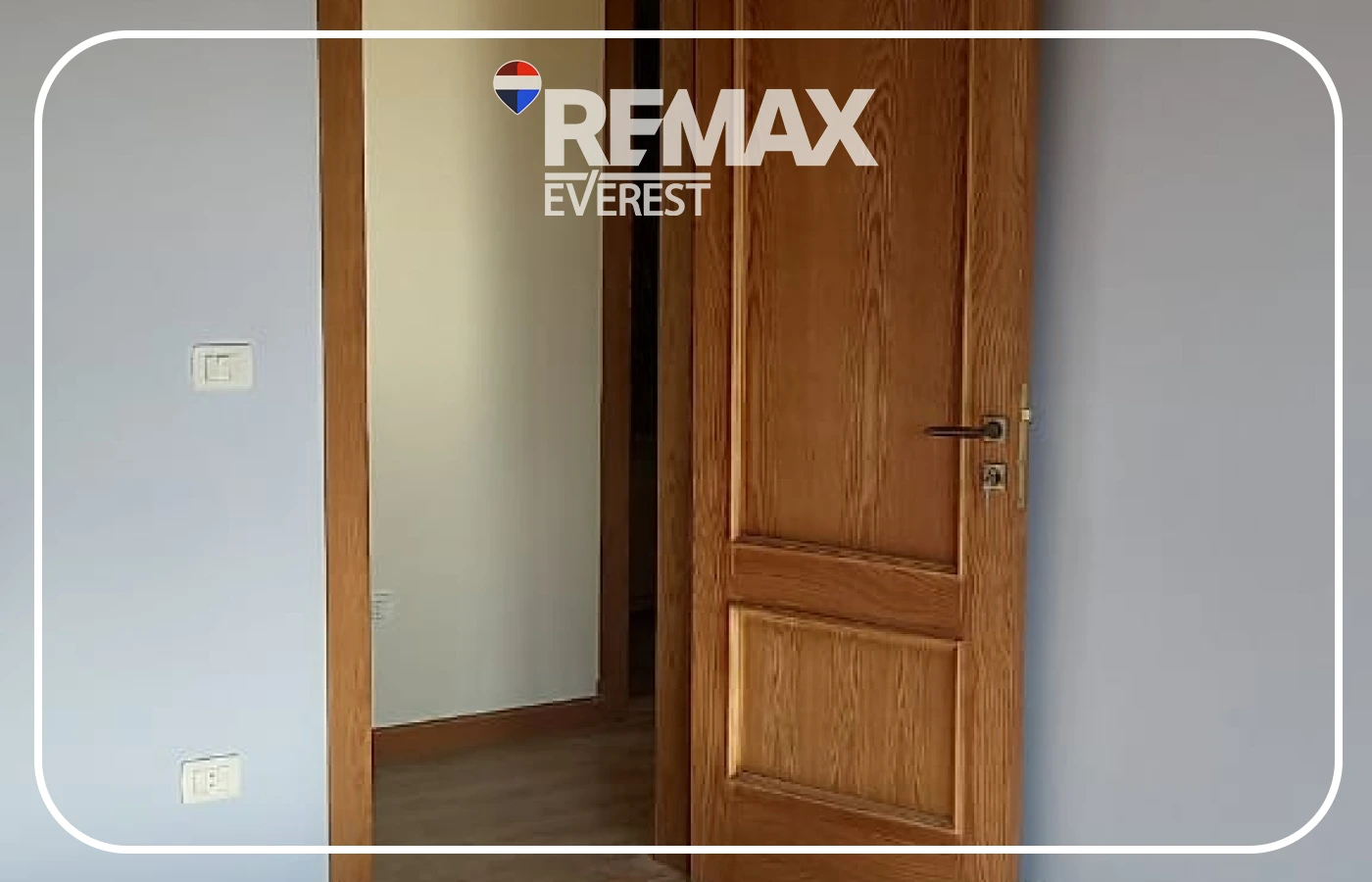 208 sqm Apartment for Rent in Green 5