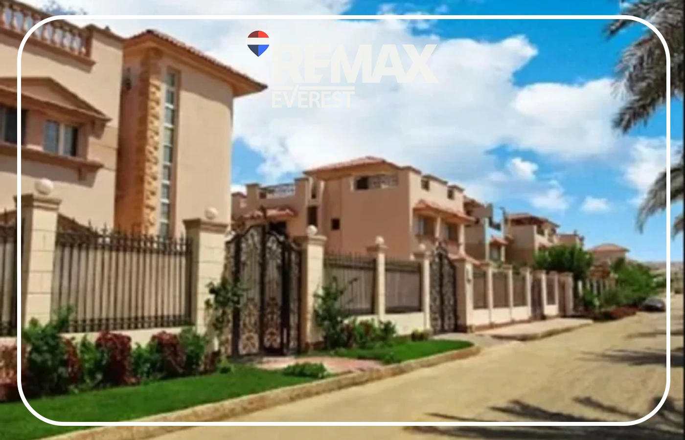 Luxury Twin House for Rent in Royal Meadows