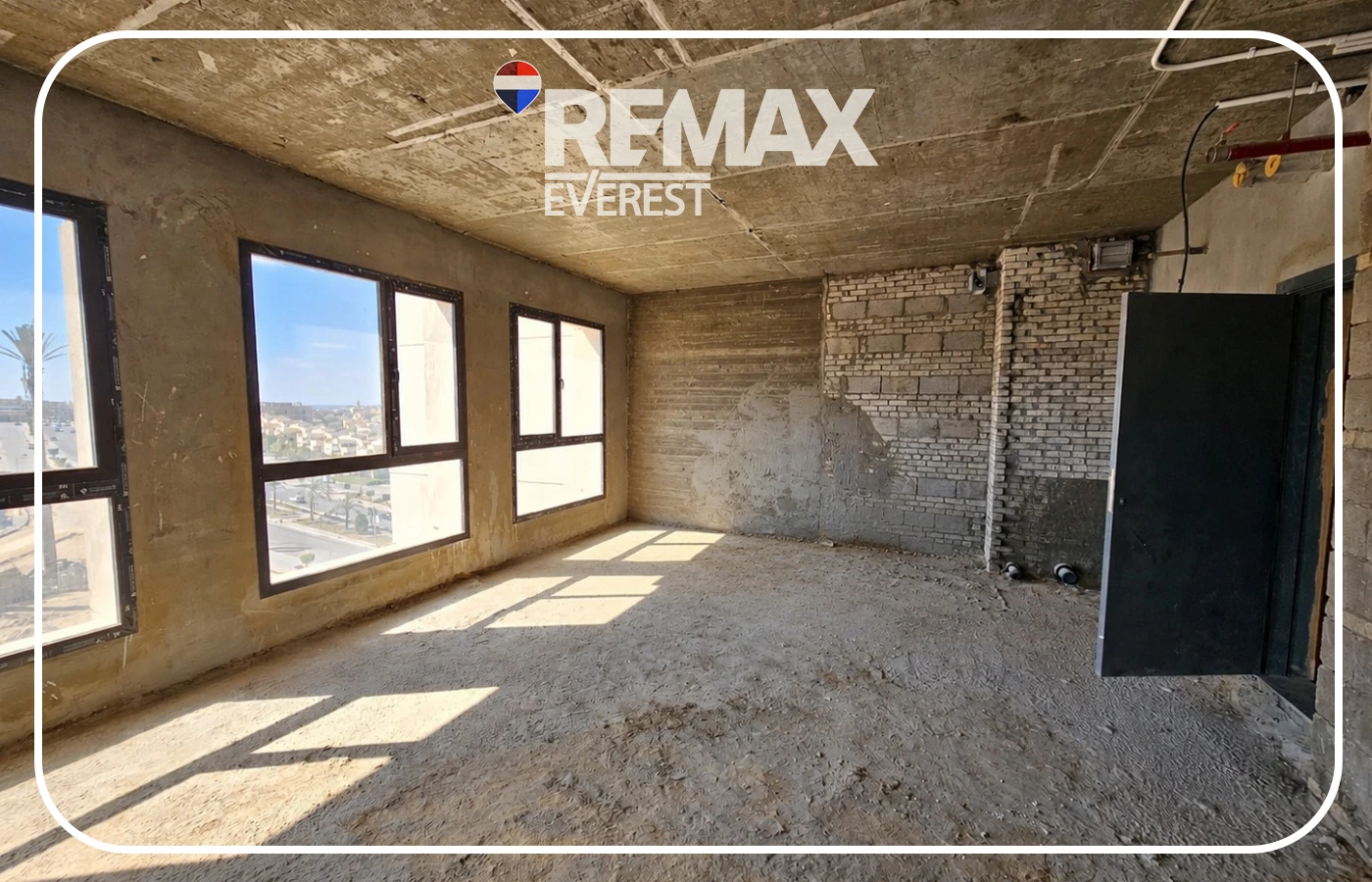 Administrative Office for Rent in Arkan Palm 205 - Sheikh Zayed - 71 SQM - Prime Business Location