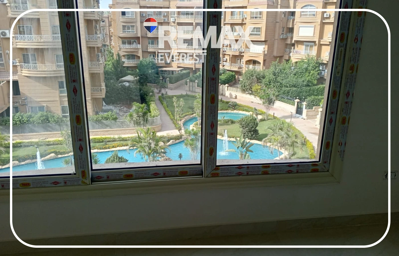 Apartment for Rent in Al Morouj Compound – First Use – Lagoon View