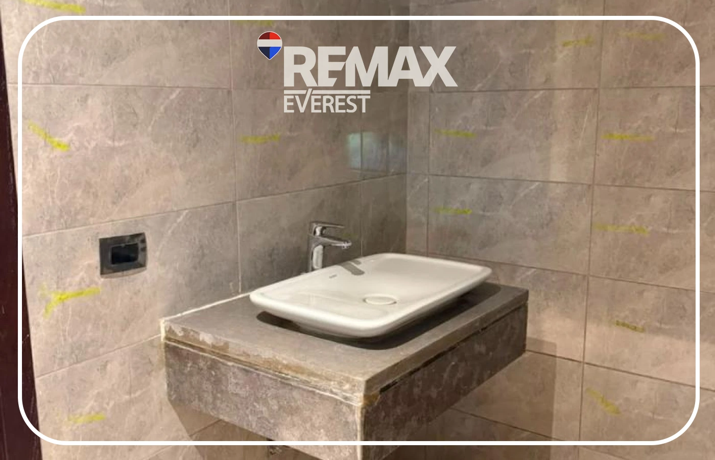 Ground Apartment for Rent in Zayed Regency 186 sqm