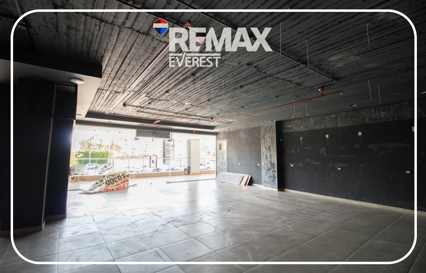 Commercial space for Rent in Zayed Dunes 122 sqm