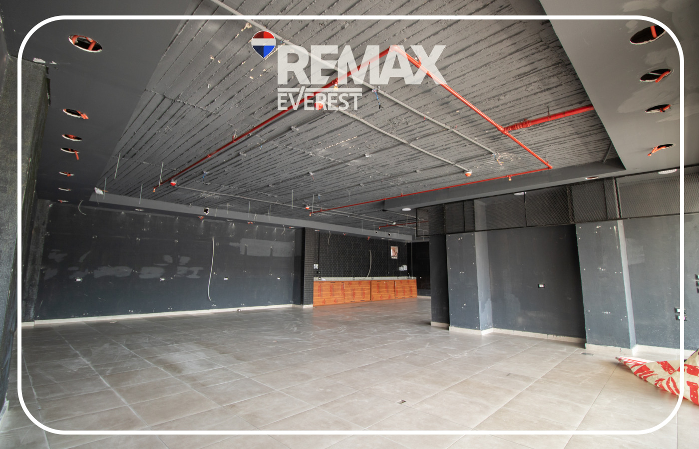Commercial space for Rent in Zayed Dunes 122 sqm