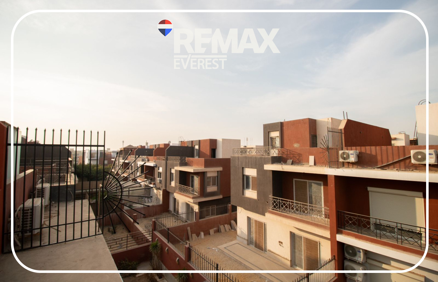 Townhouse for Sale in Continental Residence Compound 169 sqm