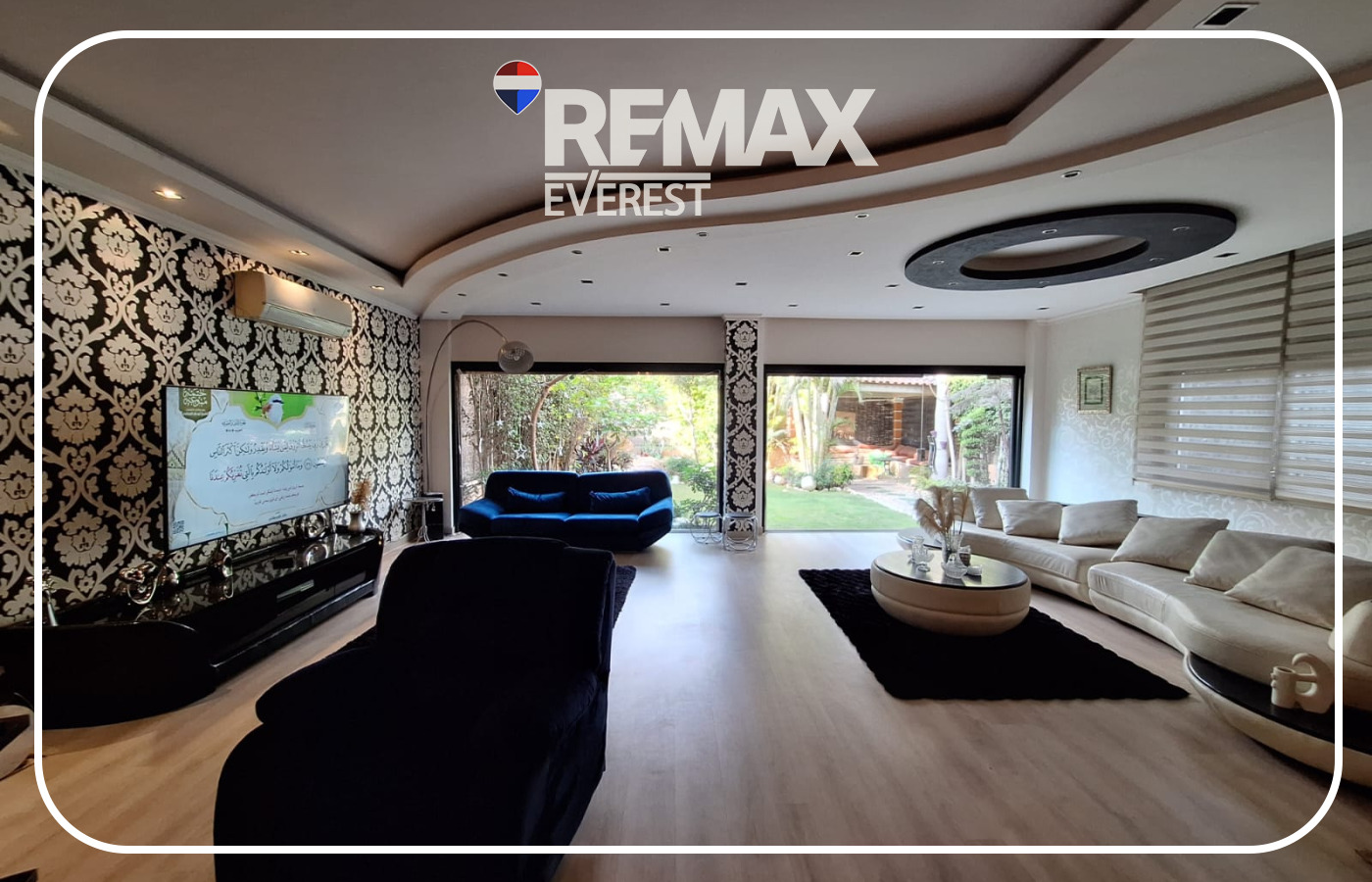 Villa for Sale in Continental Gardens 311 sqm