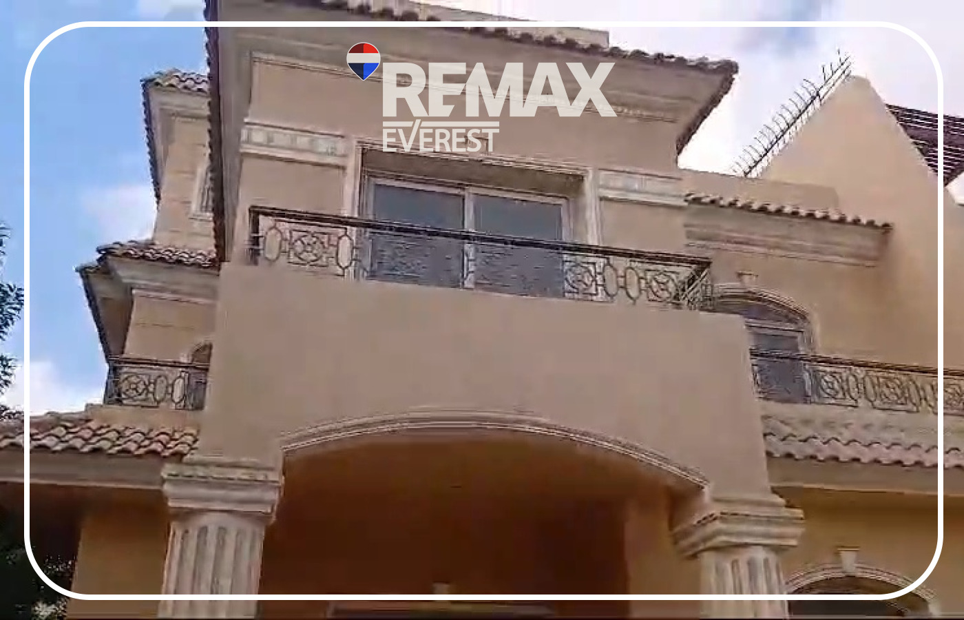 Villa for Sale in Garden City 337 sqm