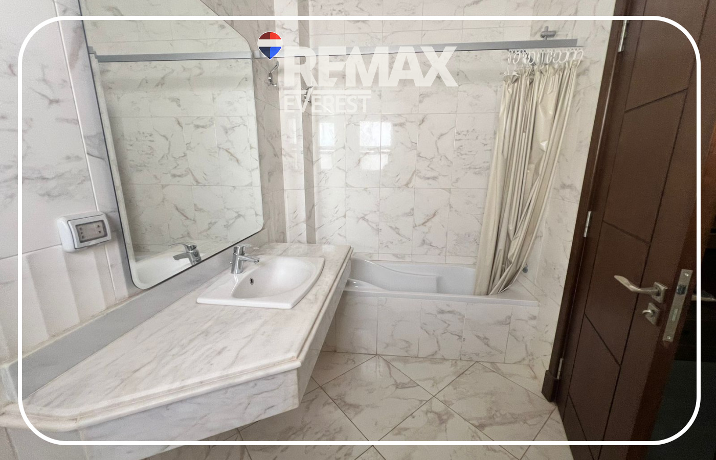 Villa for Rent in Grand Heights 345 sqm