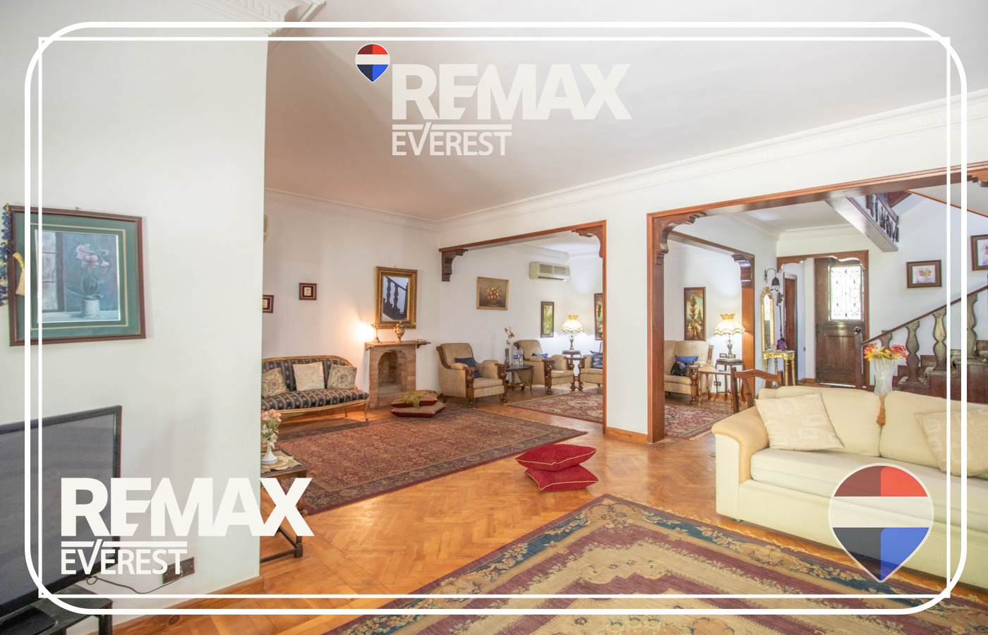 Townhouse for Sale in Zayed 2000 370 sqm