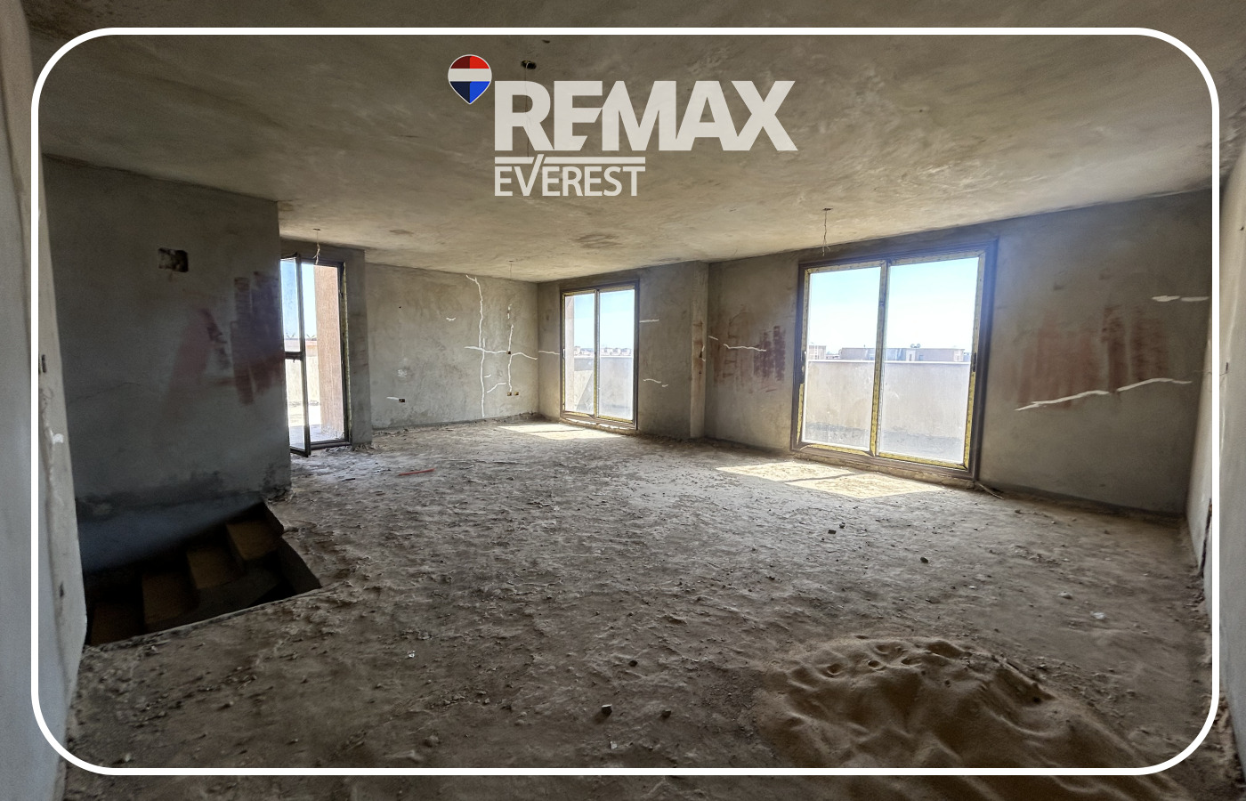 Duplex for Sale in Green 5 279 sqm