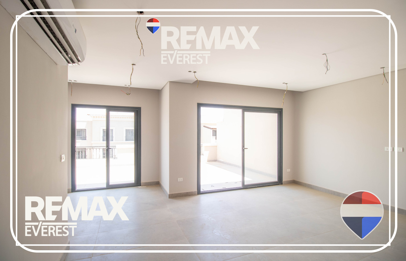 Penthouse for Sale in Village West 213 sqm
