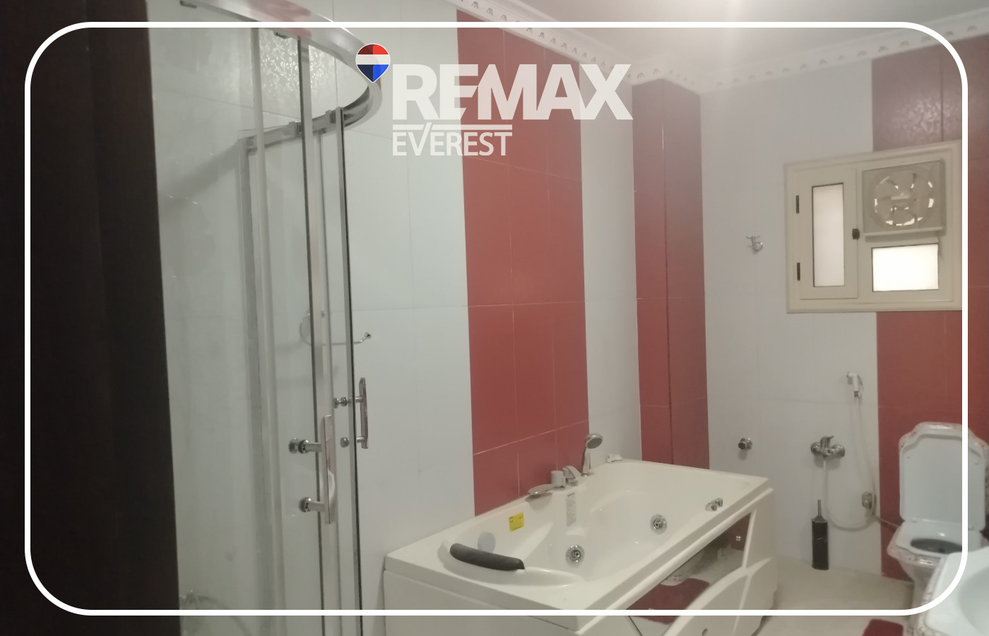 Apartment for Rent in 4th Touristic - October 250 sqm