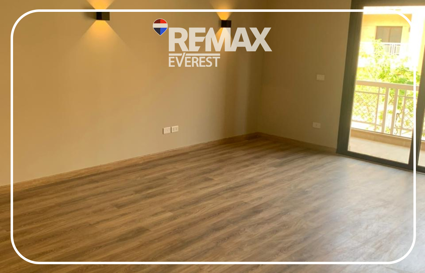 Apartment for Sale in Green 5 205 sqm