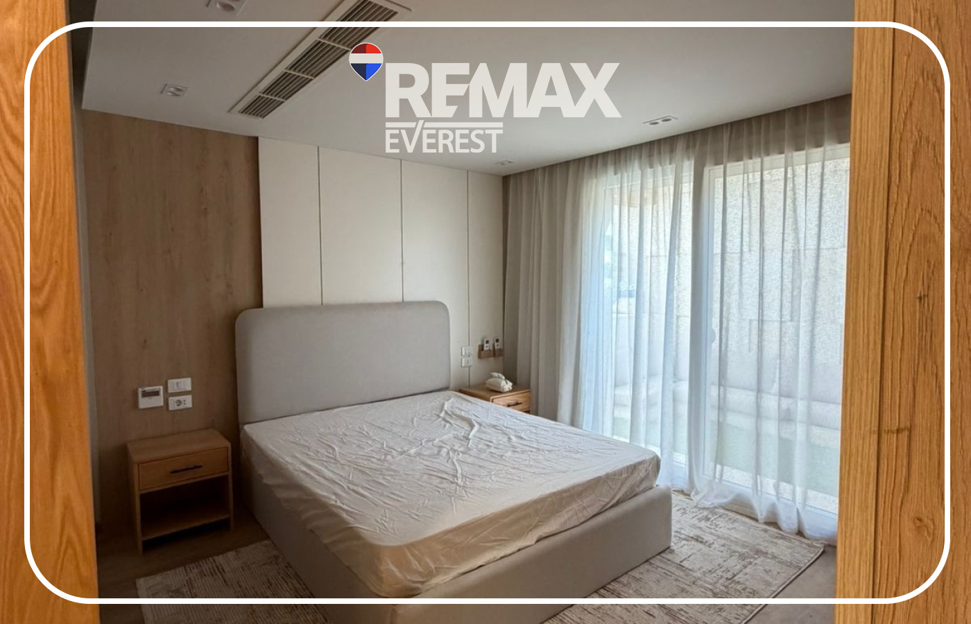 Ground Apartment for Sale in 1st Touristic - October 180 sqm