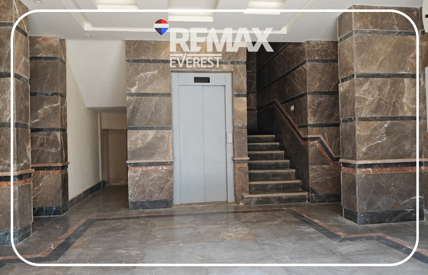 Penthouse for Sale in ABHA Compound 200 sqm