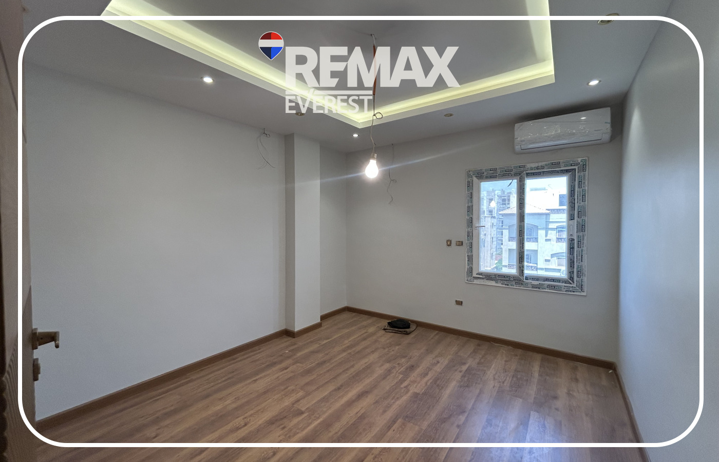 Duplex for Rent in Beverly Hills 210 sqm