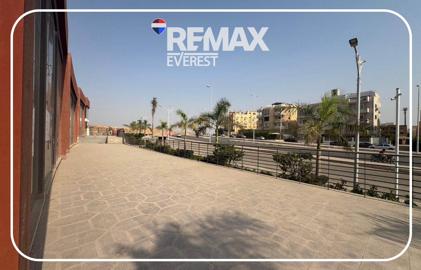 Shop for Rent in Continental Residence Compound 112 sqm