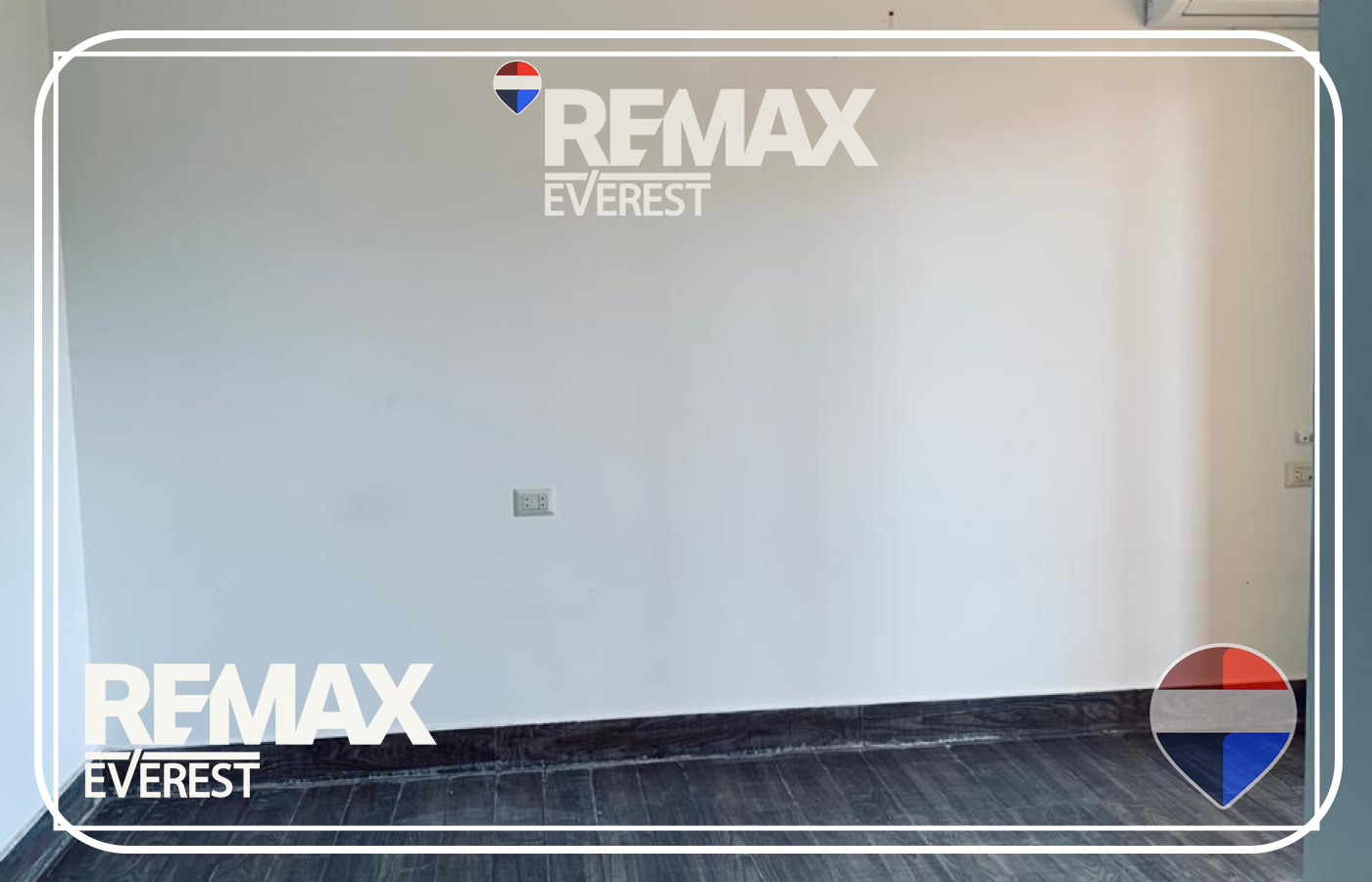Semi-furnished Apartment for Sale in Jewar 126 sqm
