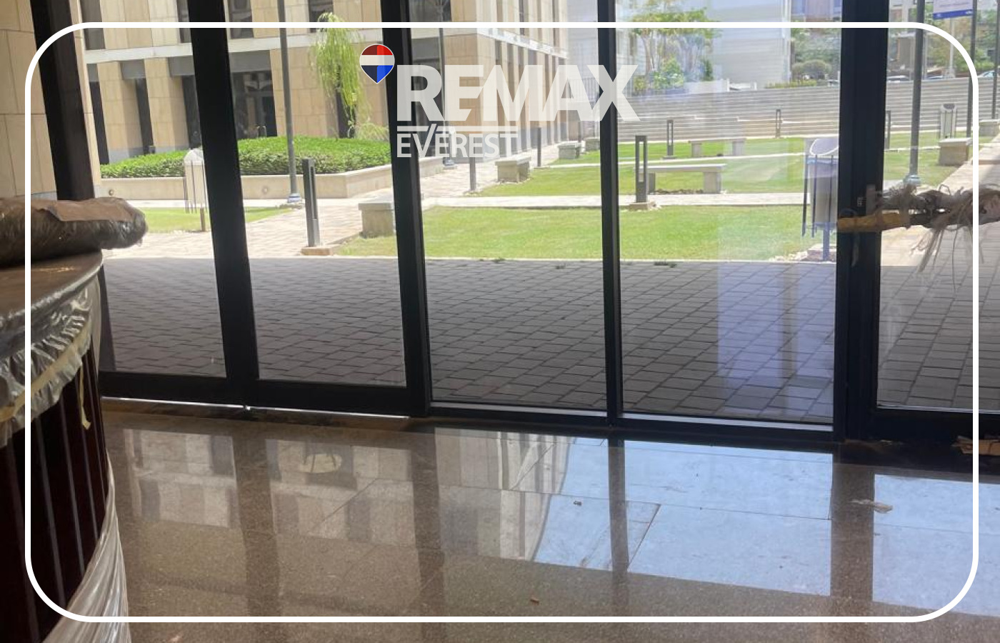 Clinic for Rent in Beverly Hills 56 sqm