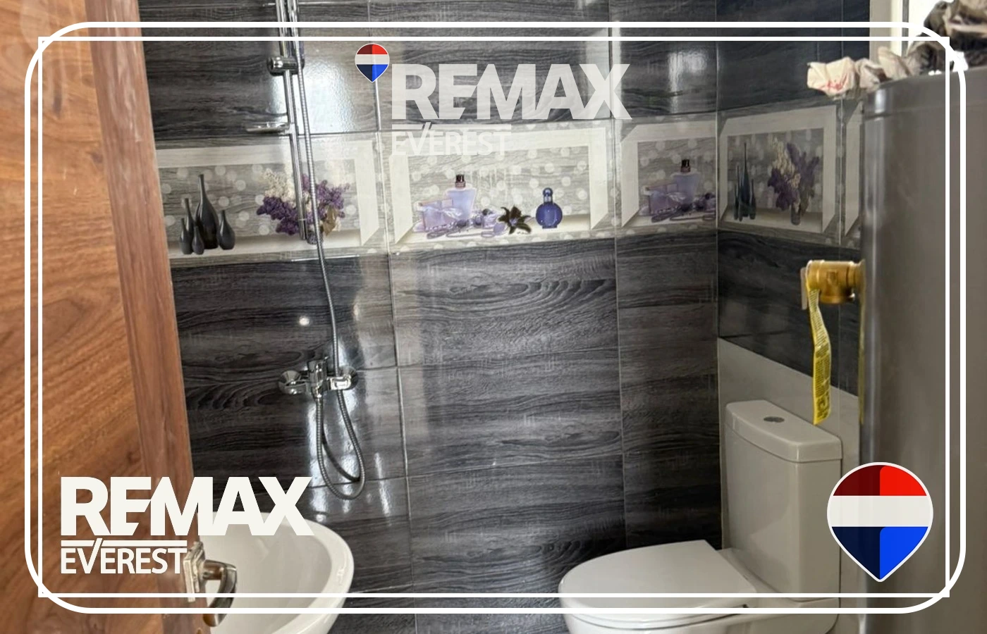 Twinhouse for Rent in Palm valley 390 sqm