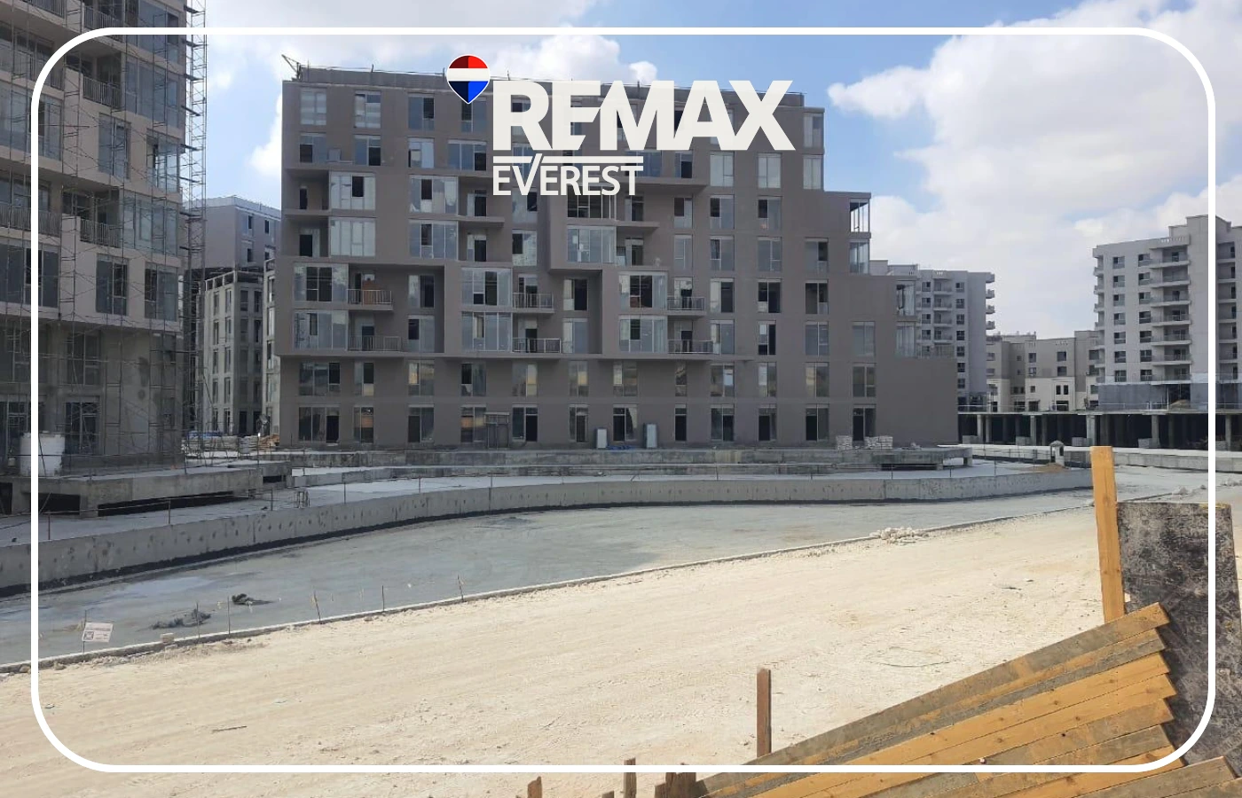 Apartment for Sale in 2O5 193 sqm