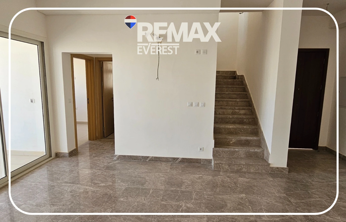 Spacious Duplex for Rent in Cairo Gate – Sheikh Zayed