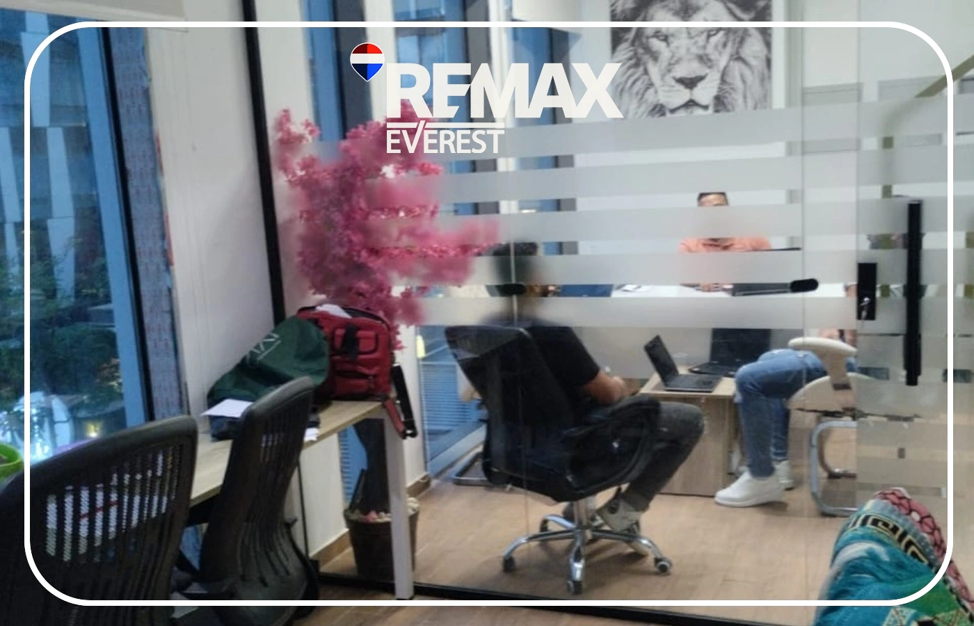 Fully Finished Office for Rent in Park St. – Sheikh Zayed