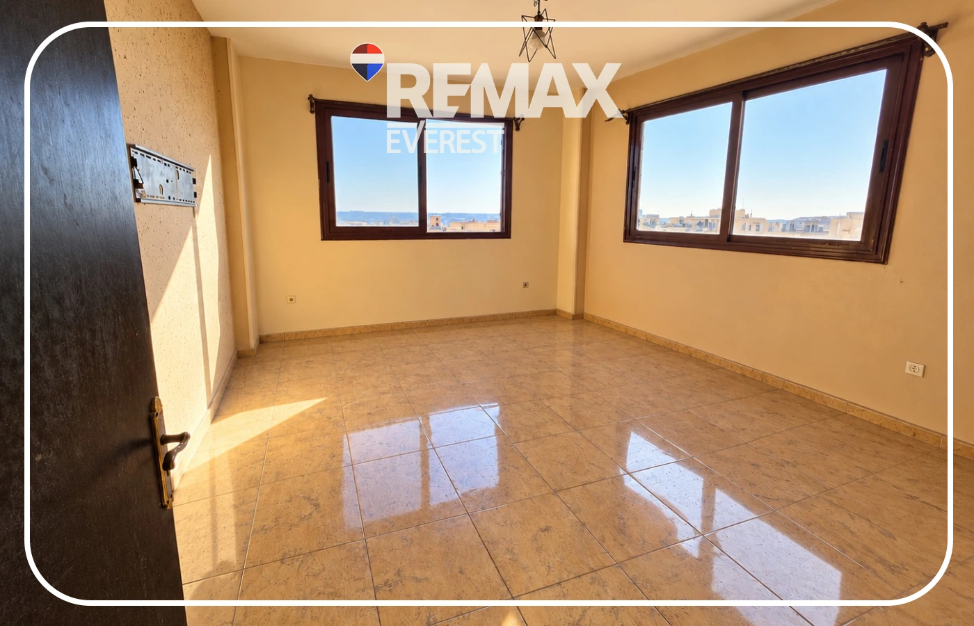 Semi-finished apartment in 9th District-Zayed
