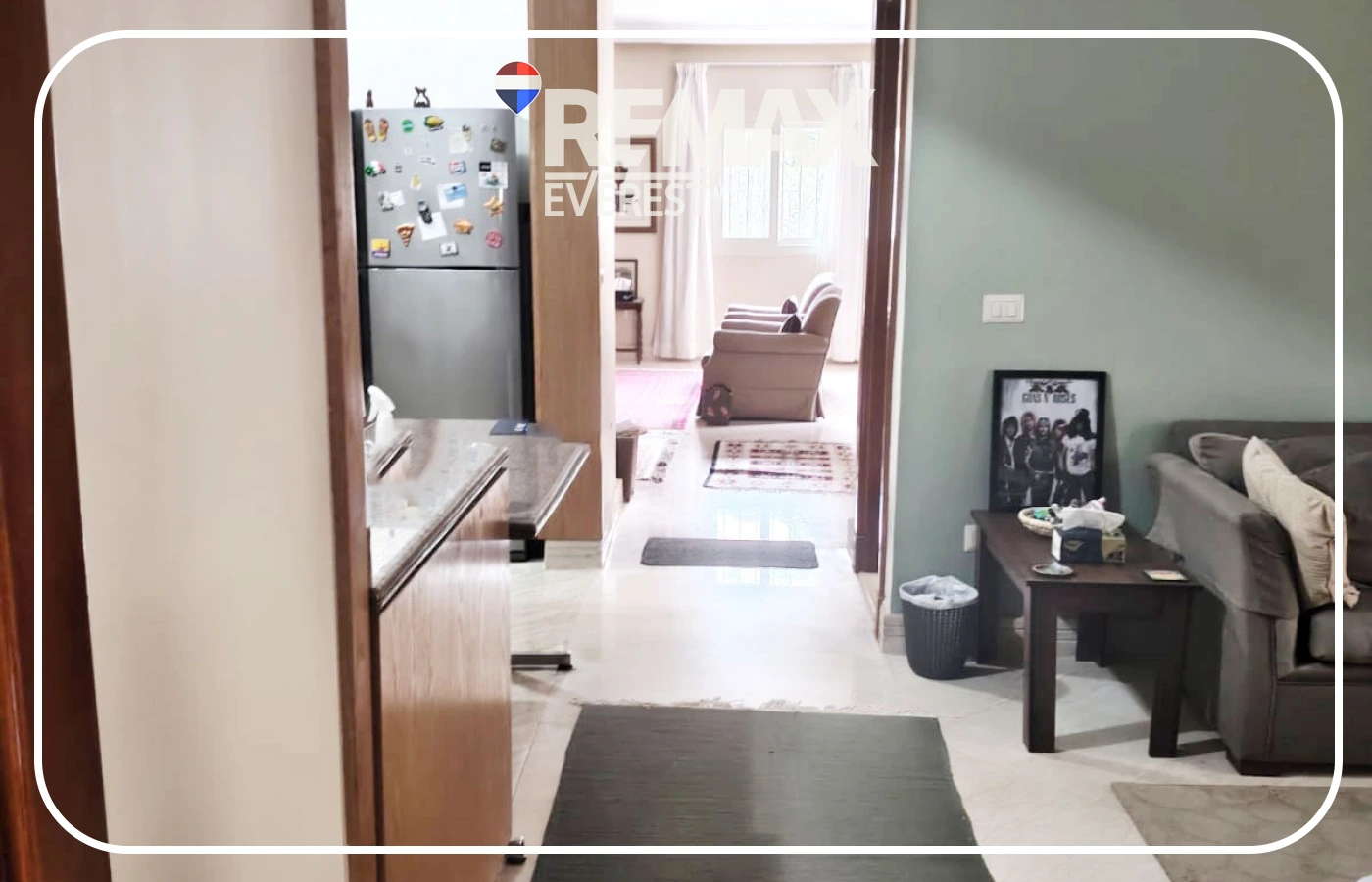 Semi-furnished ground apartment in Beverly Hills-Phase 2