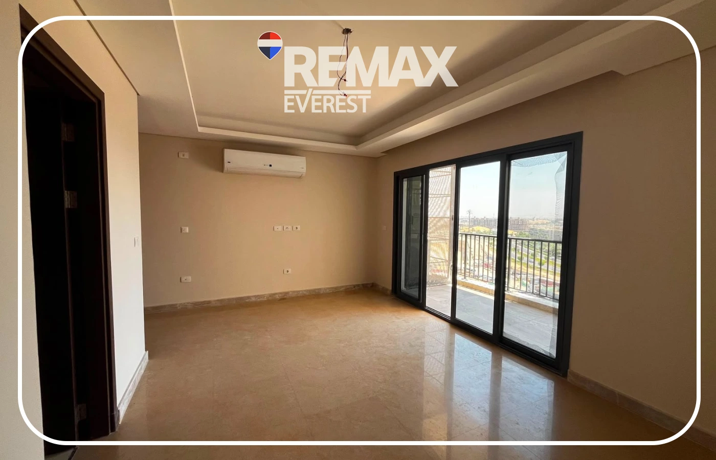 Prime location apartment in Zed West-Best offer