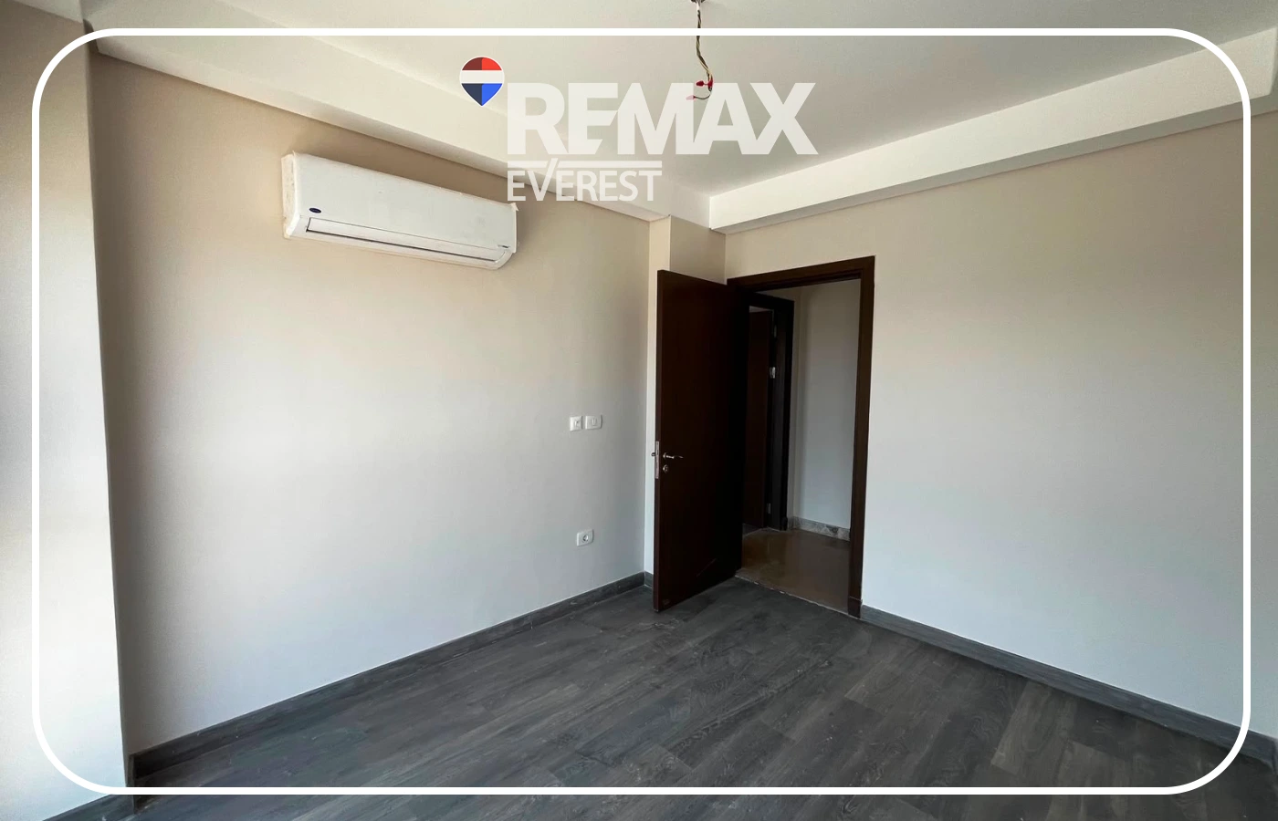 Prime location apartment in Zed West-Best offer