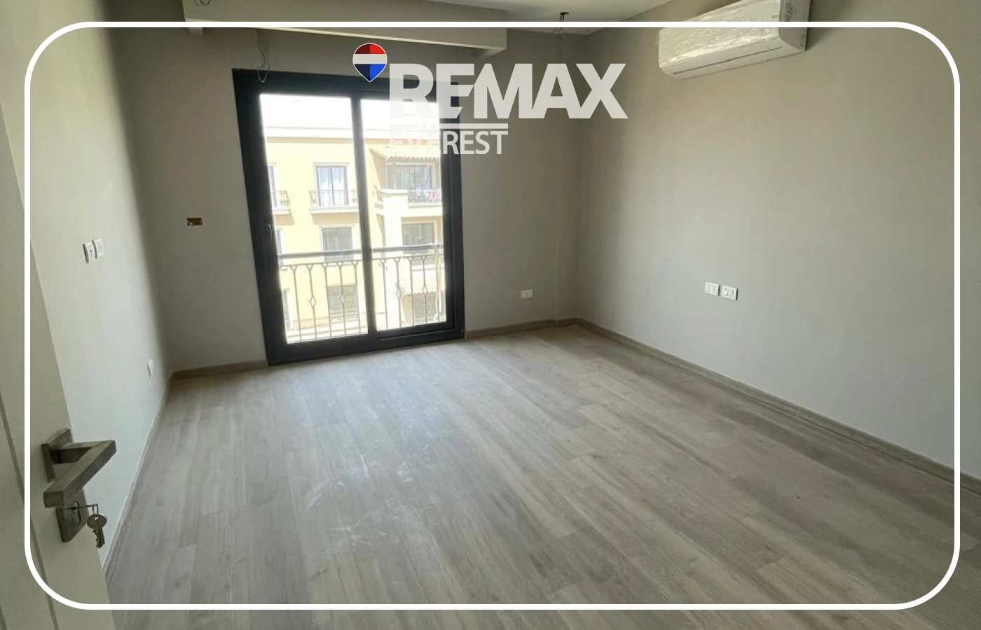 Apartment in Village West-Phase 2-Attractive price