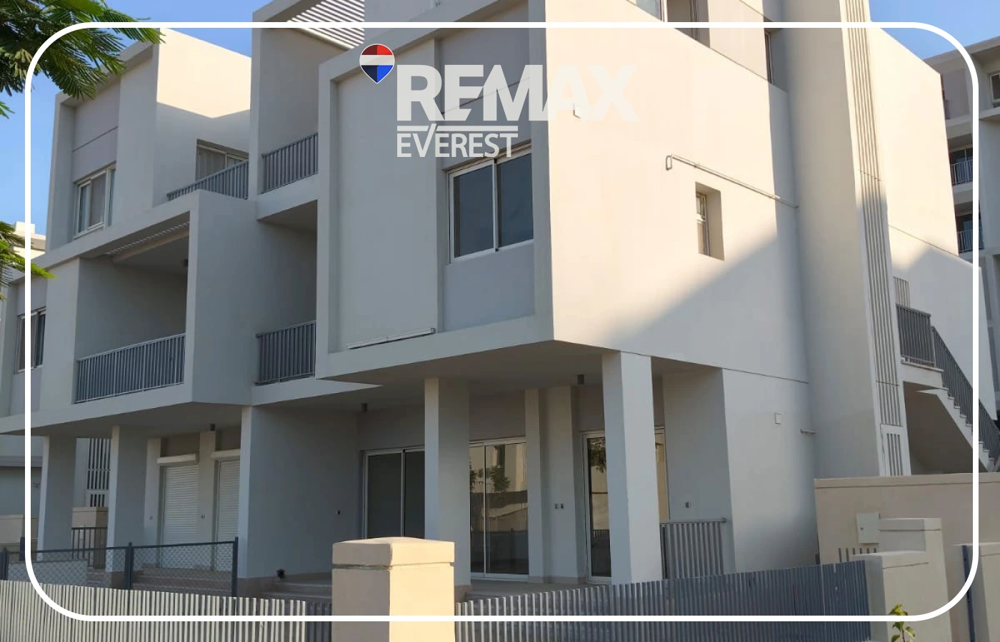 Duet villa with garden for rent in Cairo Gate Comound-Close to Village west and zed park