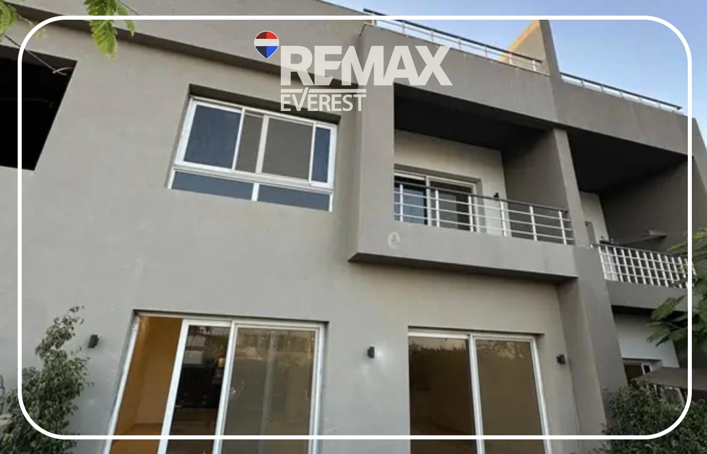 First use townhouse in Etapa -Semi-furnished